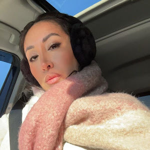 Meet your Posher, Lorena carangui